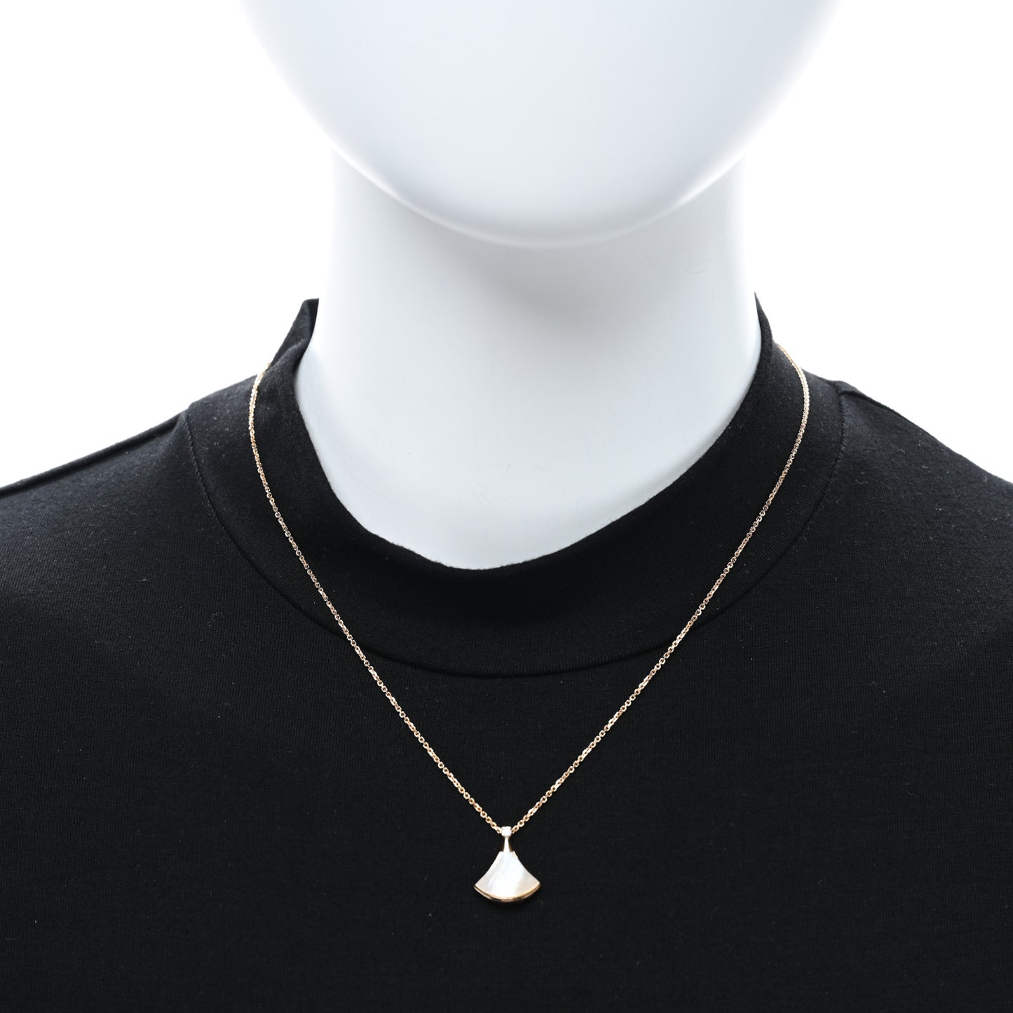 18K Rose Gold Diamond Mother of Pearl Small Divas' Dream Pendant Necklace