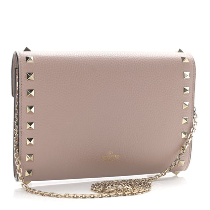 Valentino Garavani Pebbled Calfskin Rockstud Envelope Wallet on Chain Poudre 3 of 10