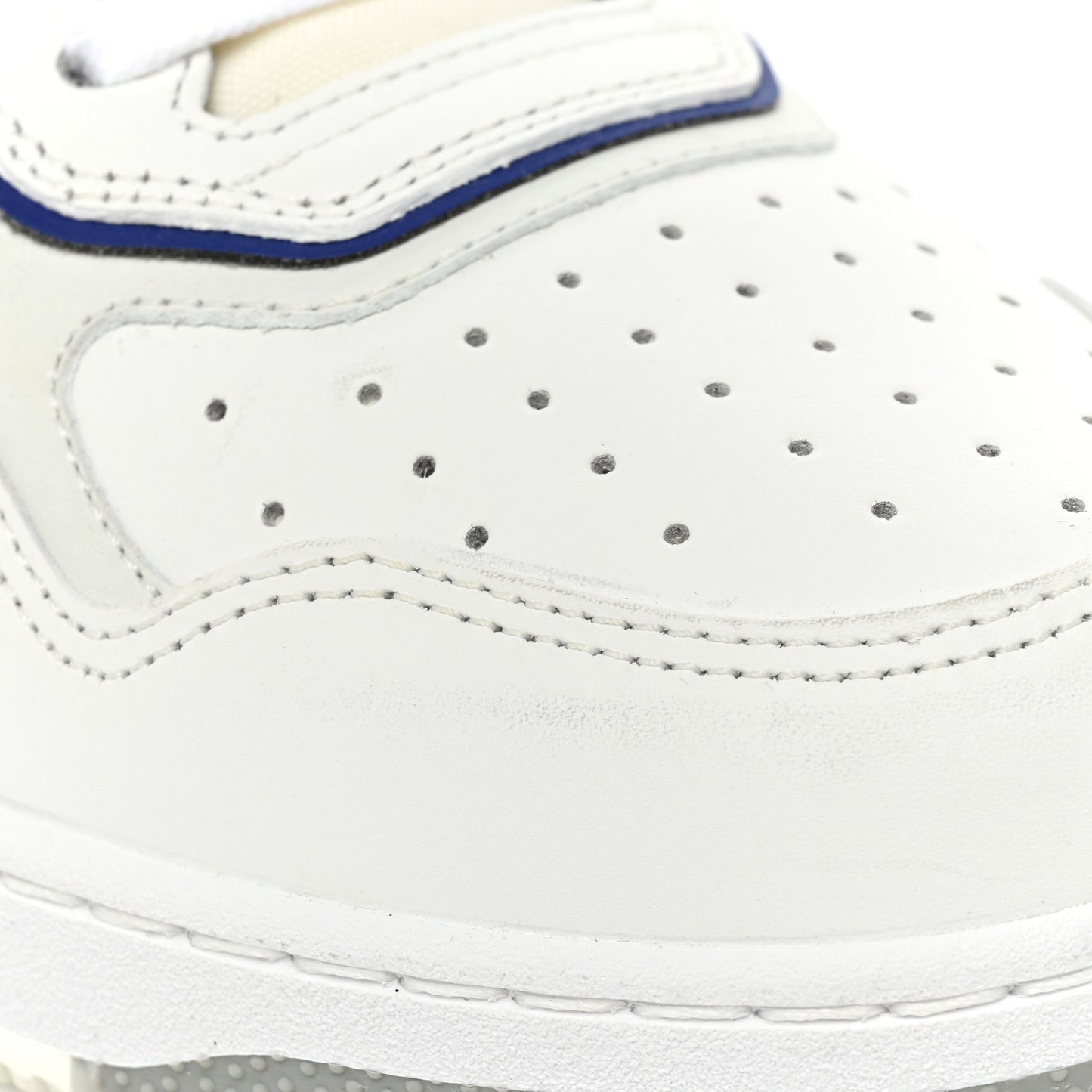 Smooth Calfskin Oblique Galaxy Perforated Mens B27 Low Top Sneakers 40 White Blue
