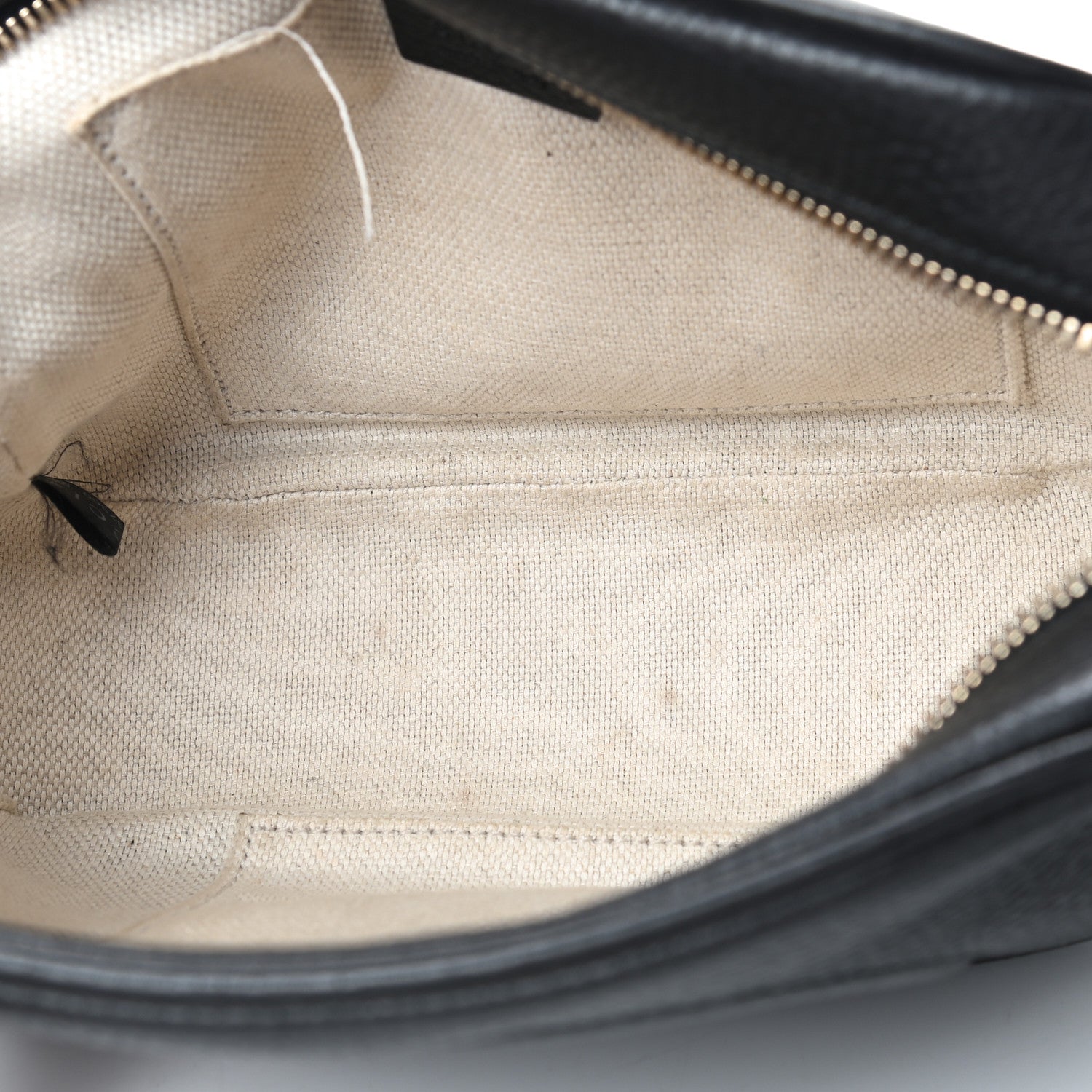 Gucci Pebbled Calfskin Small Soho Disco Bag Black 6 of 9
