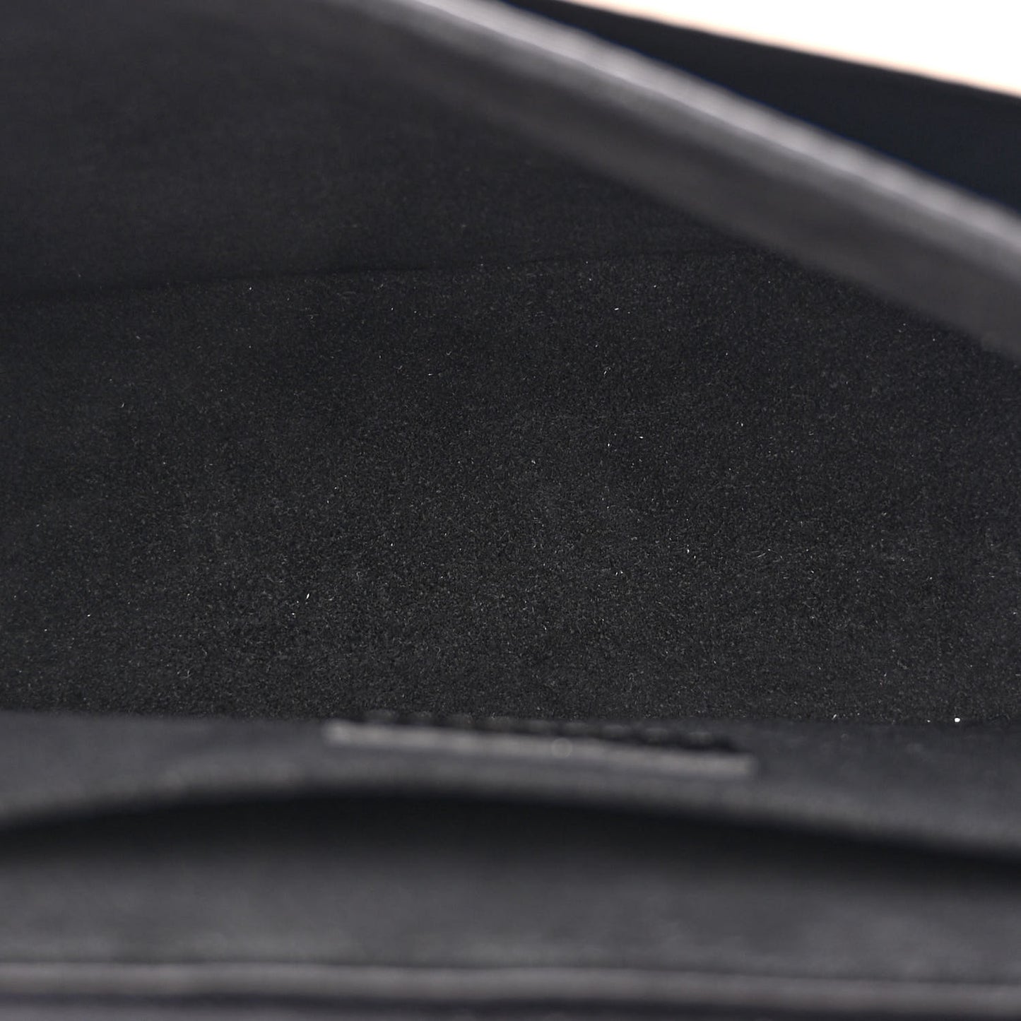 Grained Calfskin Lockme Tender Black