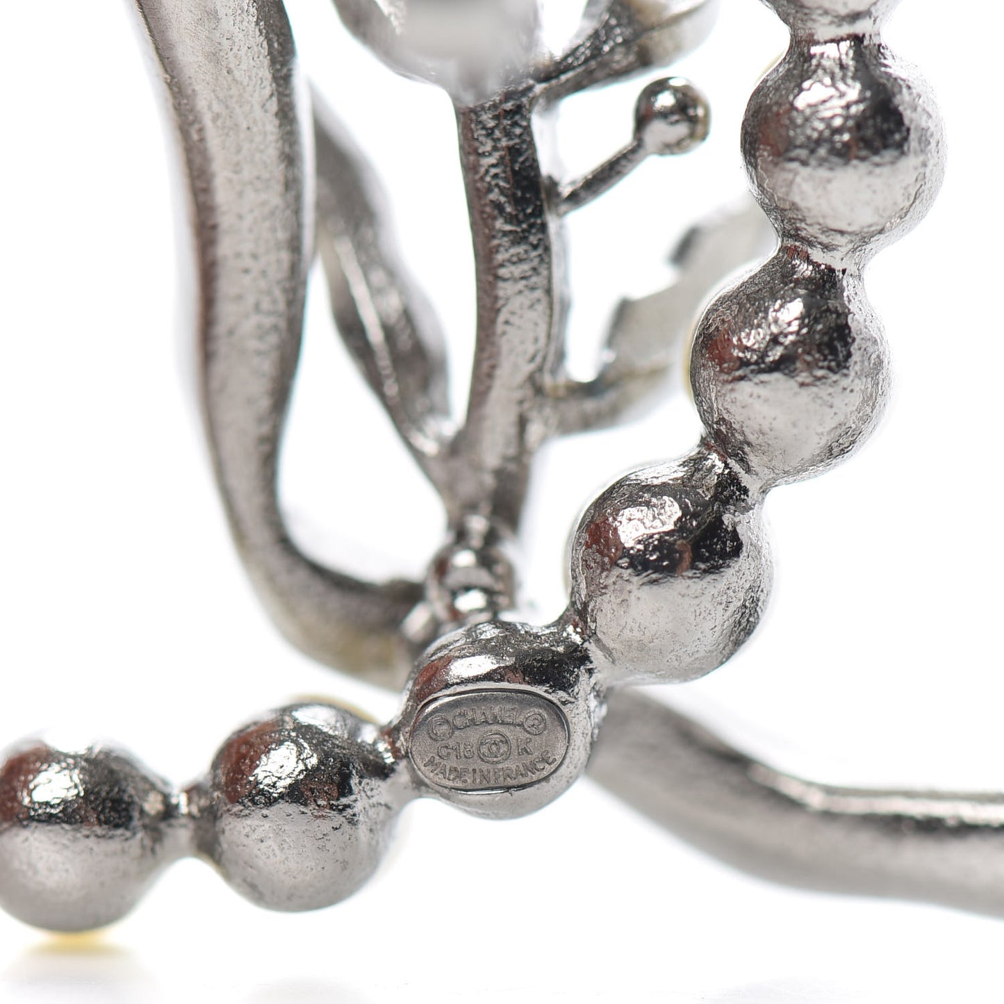 Crystal Pearl CC Single Clip On Earring Silver