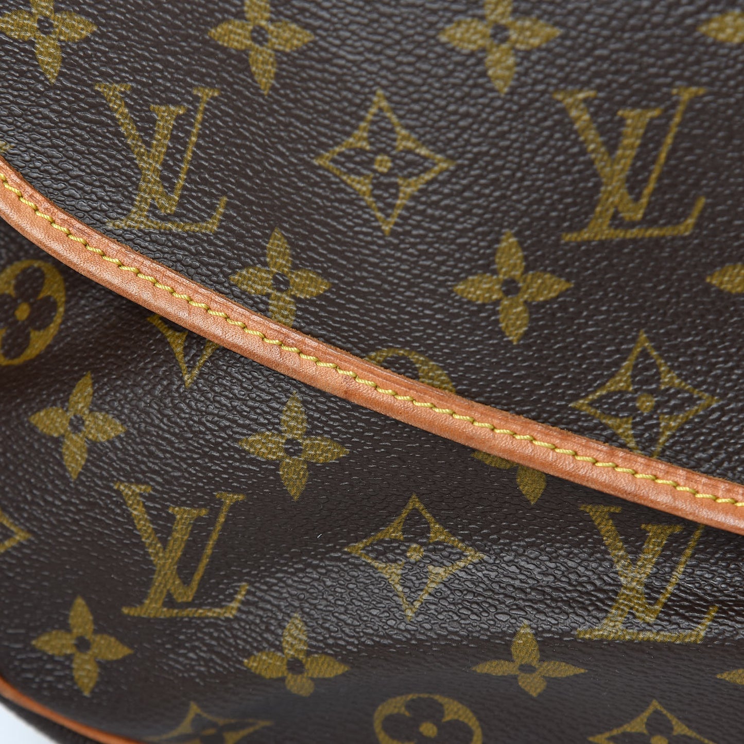 Monogram Saumur 35