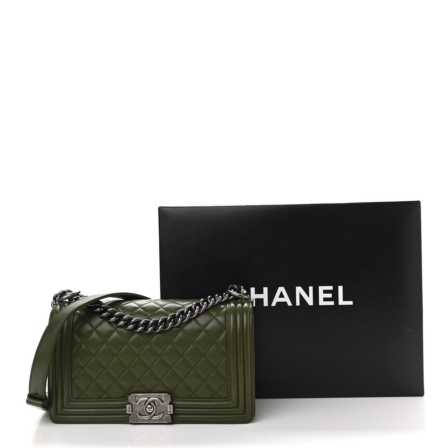 Lambskin Quilted Medium Boy Flap Green