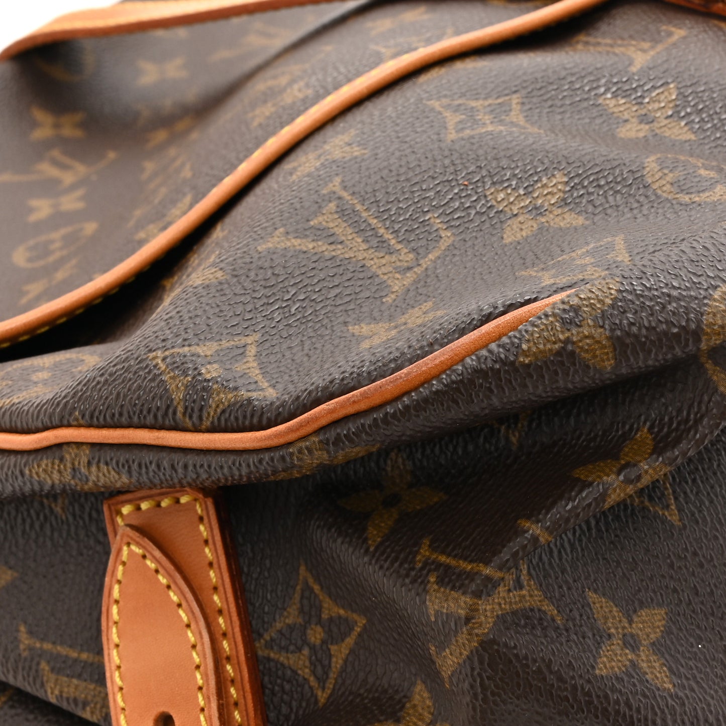Monogram Saumur 35