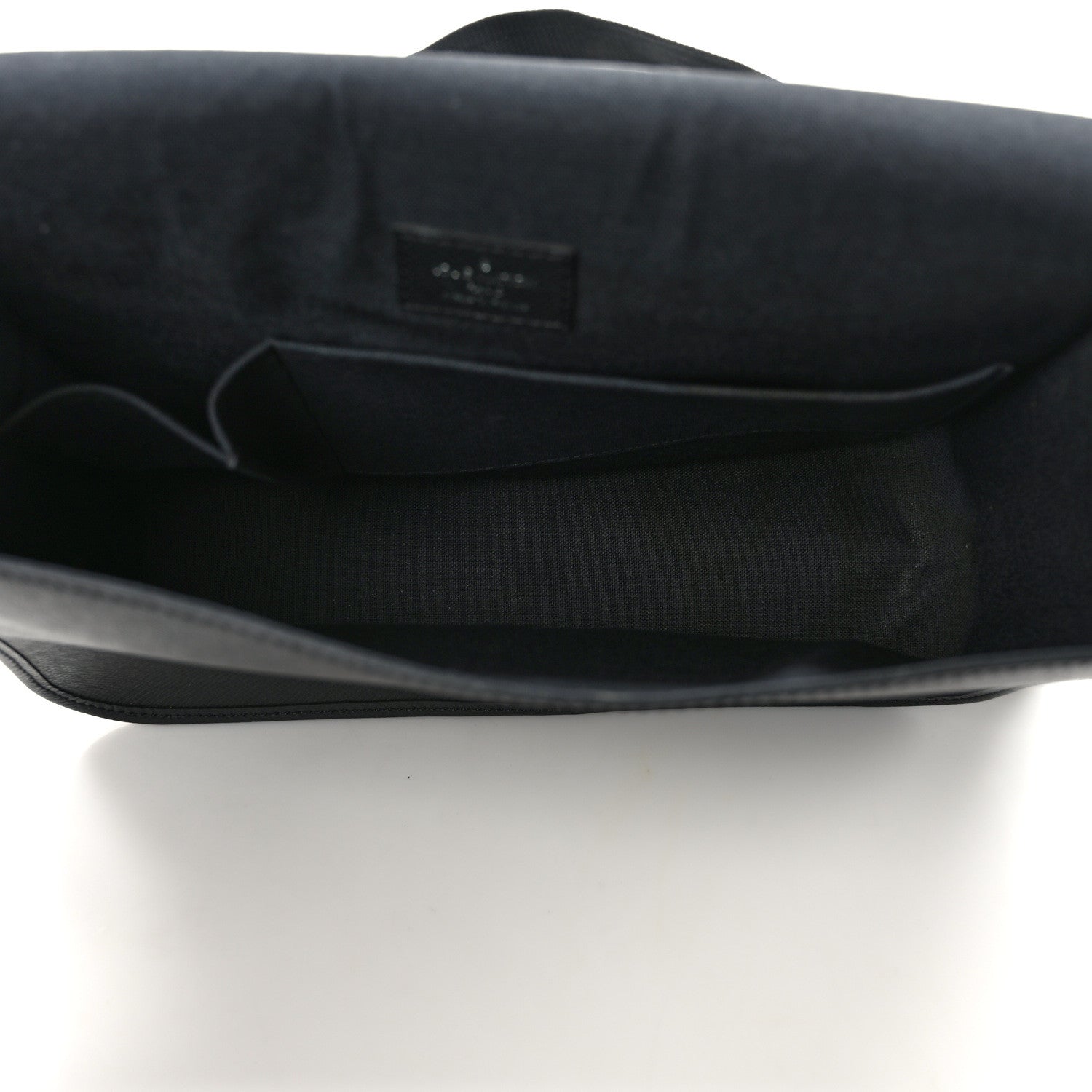 Louis Vuitton Taiga Roman PM Messenger Black 5 of 15