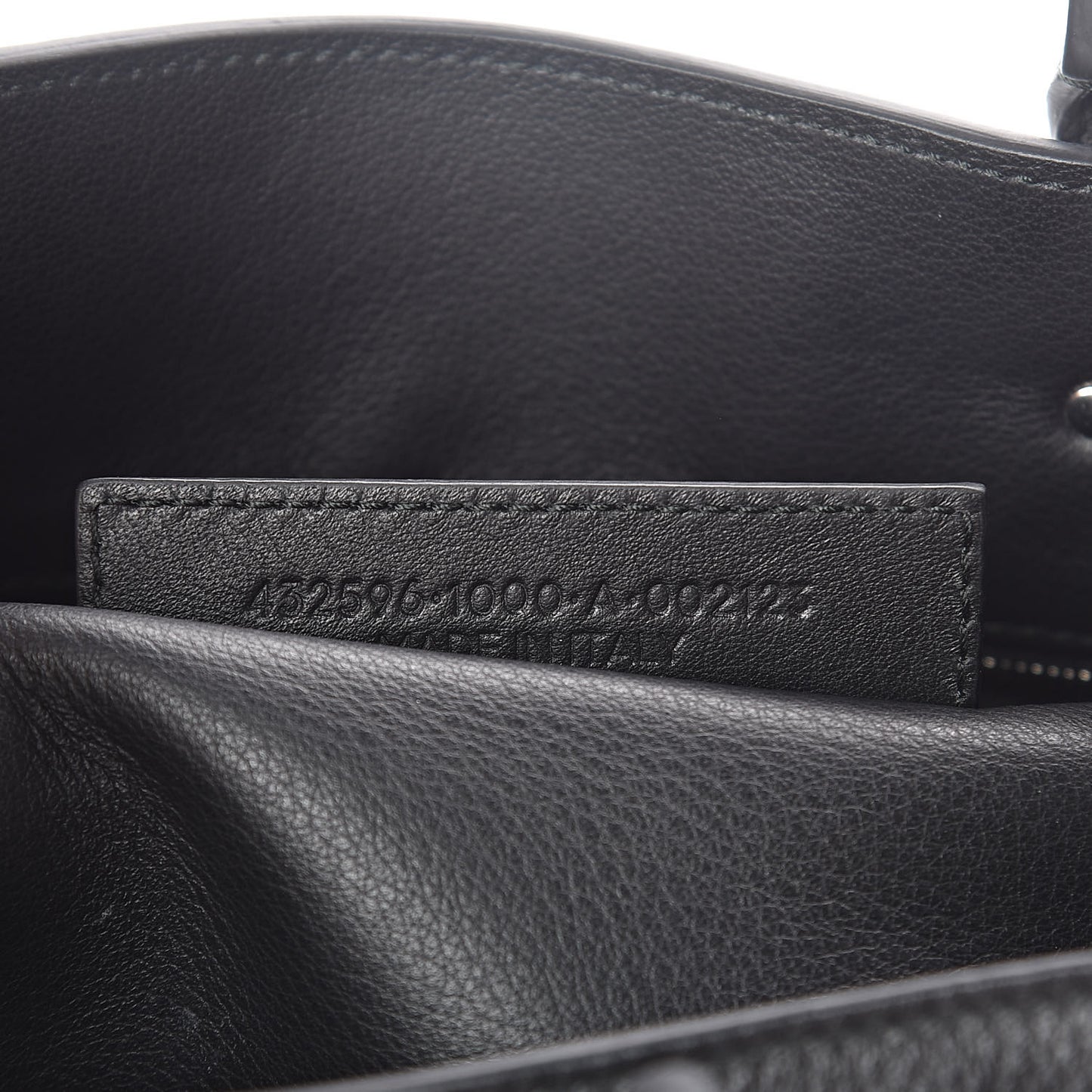 Veau Papier B4 Zip Around Tote Black