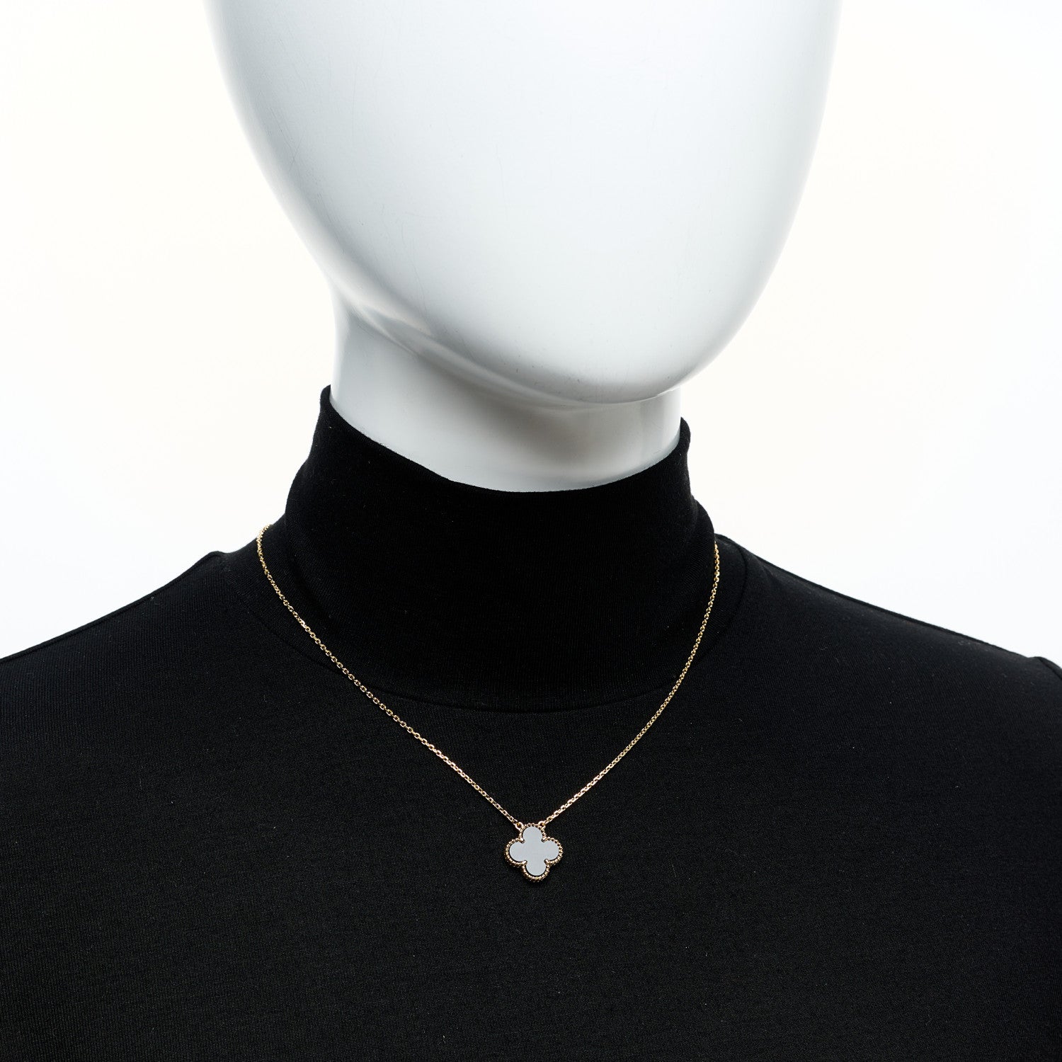 Van Cleef & Arpels 18K Yellow Gold Black Onyx Vintage Alhambra Pendant Necklace 2 of 6