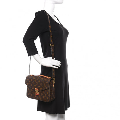 Louis Vuitton Monogram Pochette Metis 2 of 12