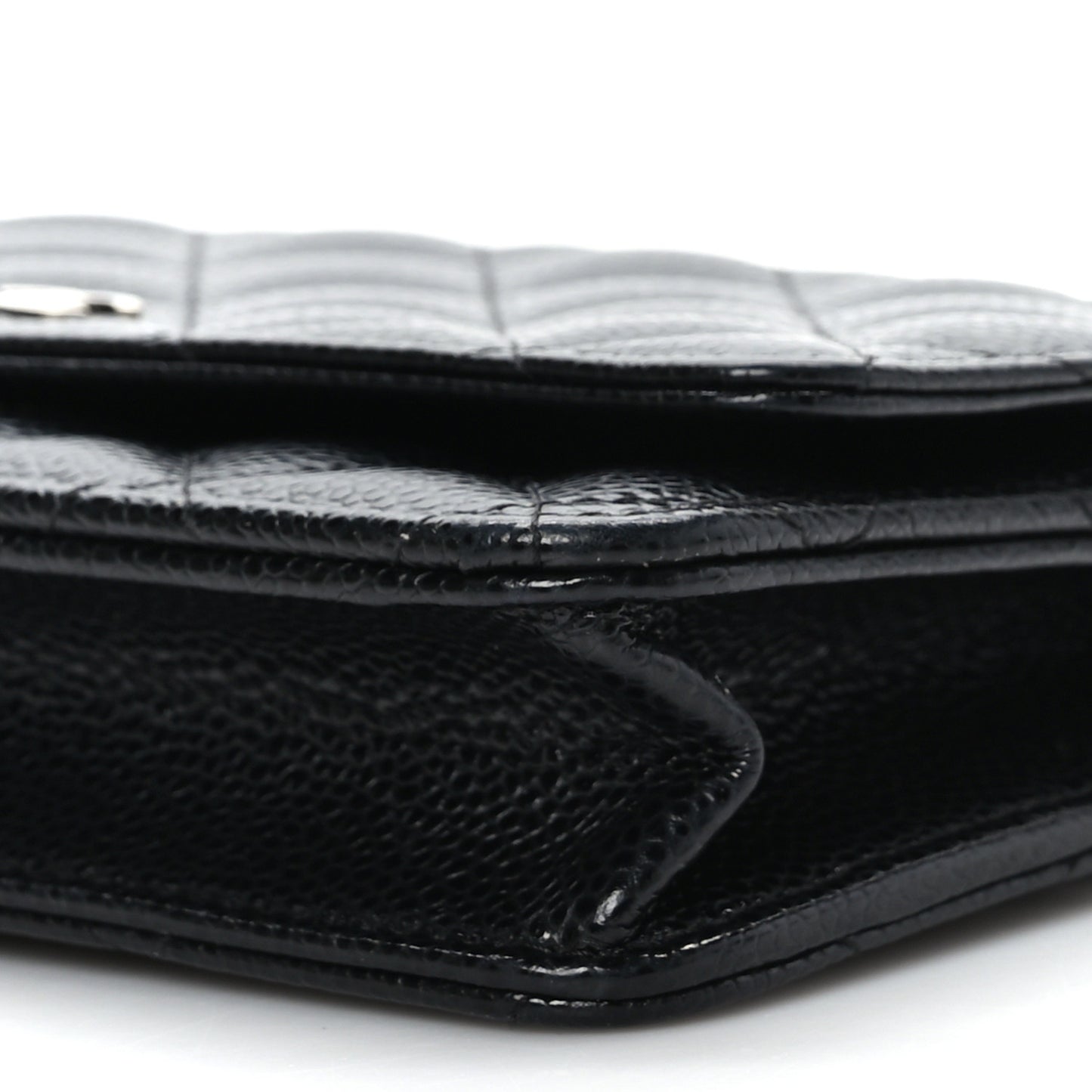 Caviar Quilted Wallet on Chain WOC Black