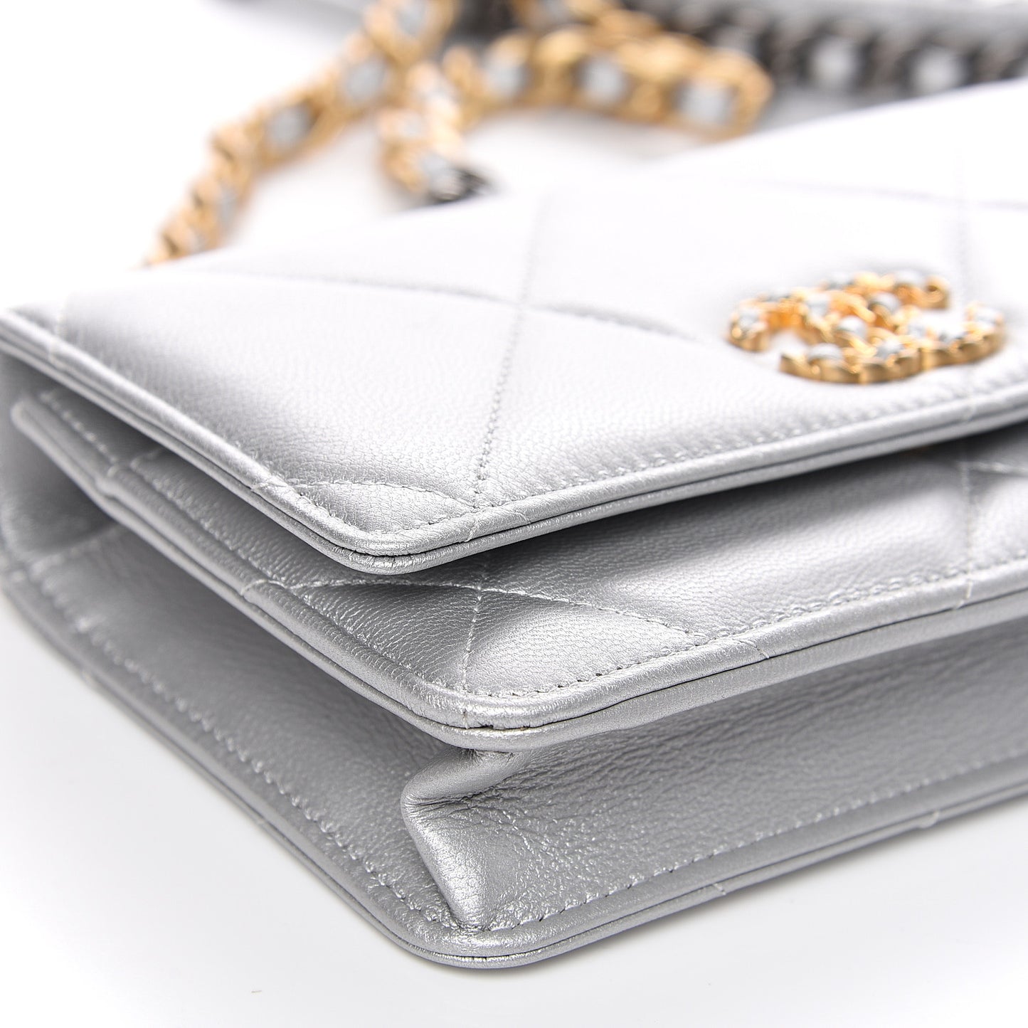 Metallic Goatskin Quilted 19 Wallet On Chain WOC Silver