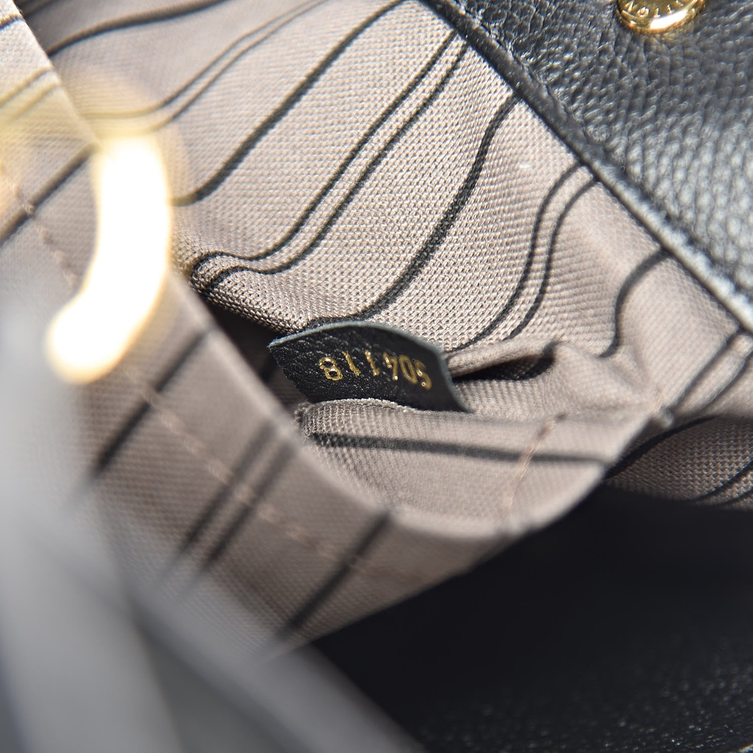 Louis Vuitton Empreinte Montaigne MM Black 8 of 12