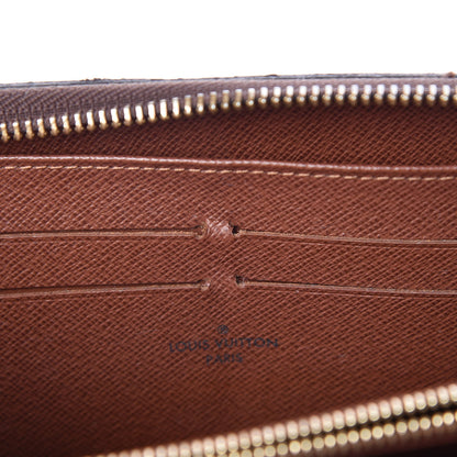 Louis Vuitton Monogram Zippy Wallet 7 of 16