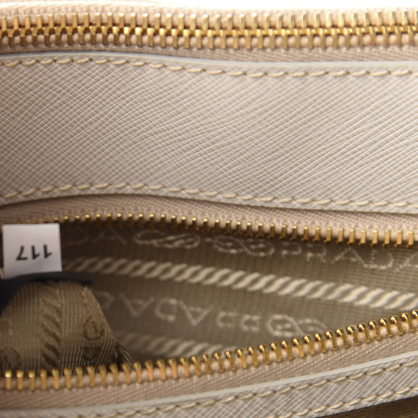 Saffiano Small Galleria Double Zip Tote Talco