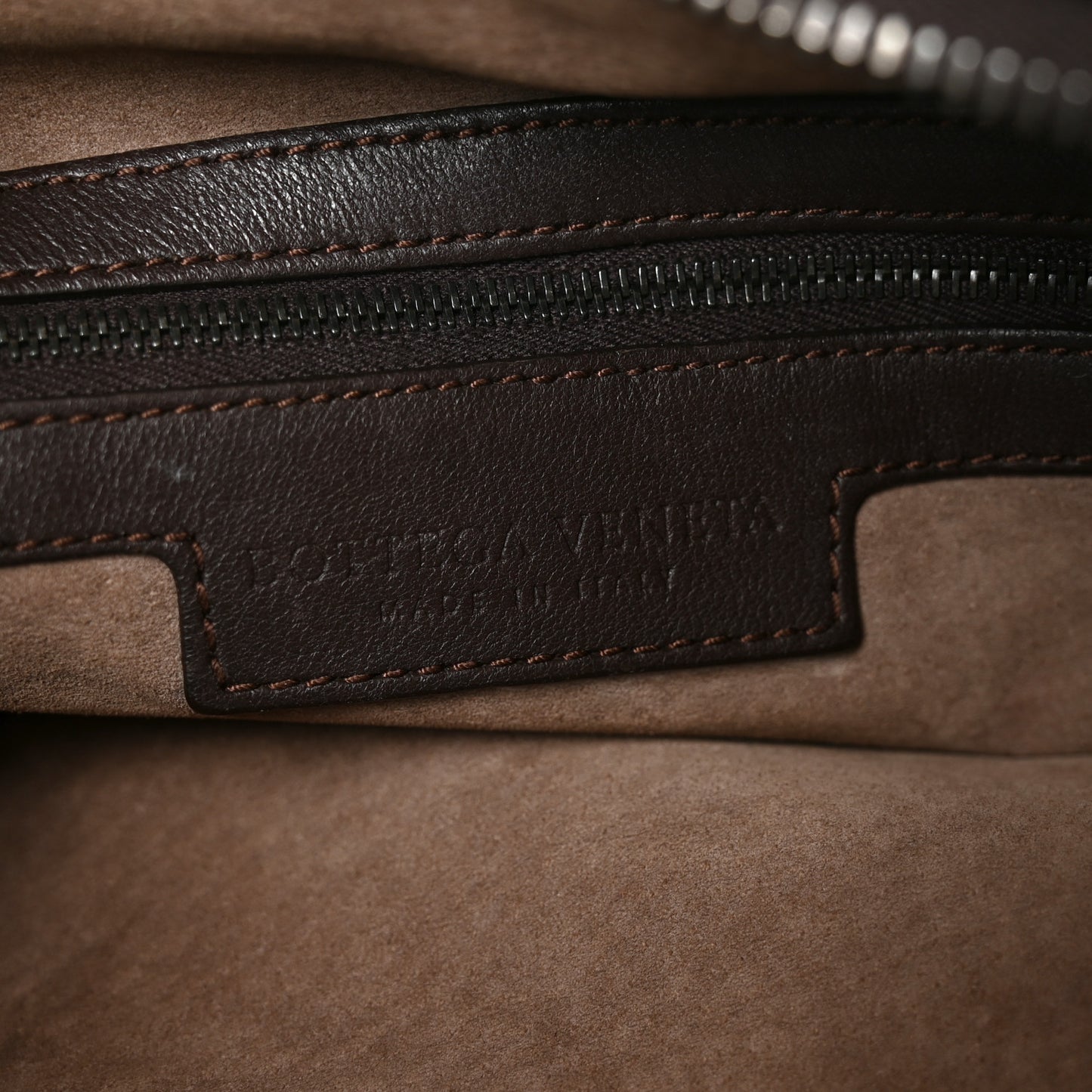Nappa Intrecciato Medium Veneta Hobo Ebano