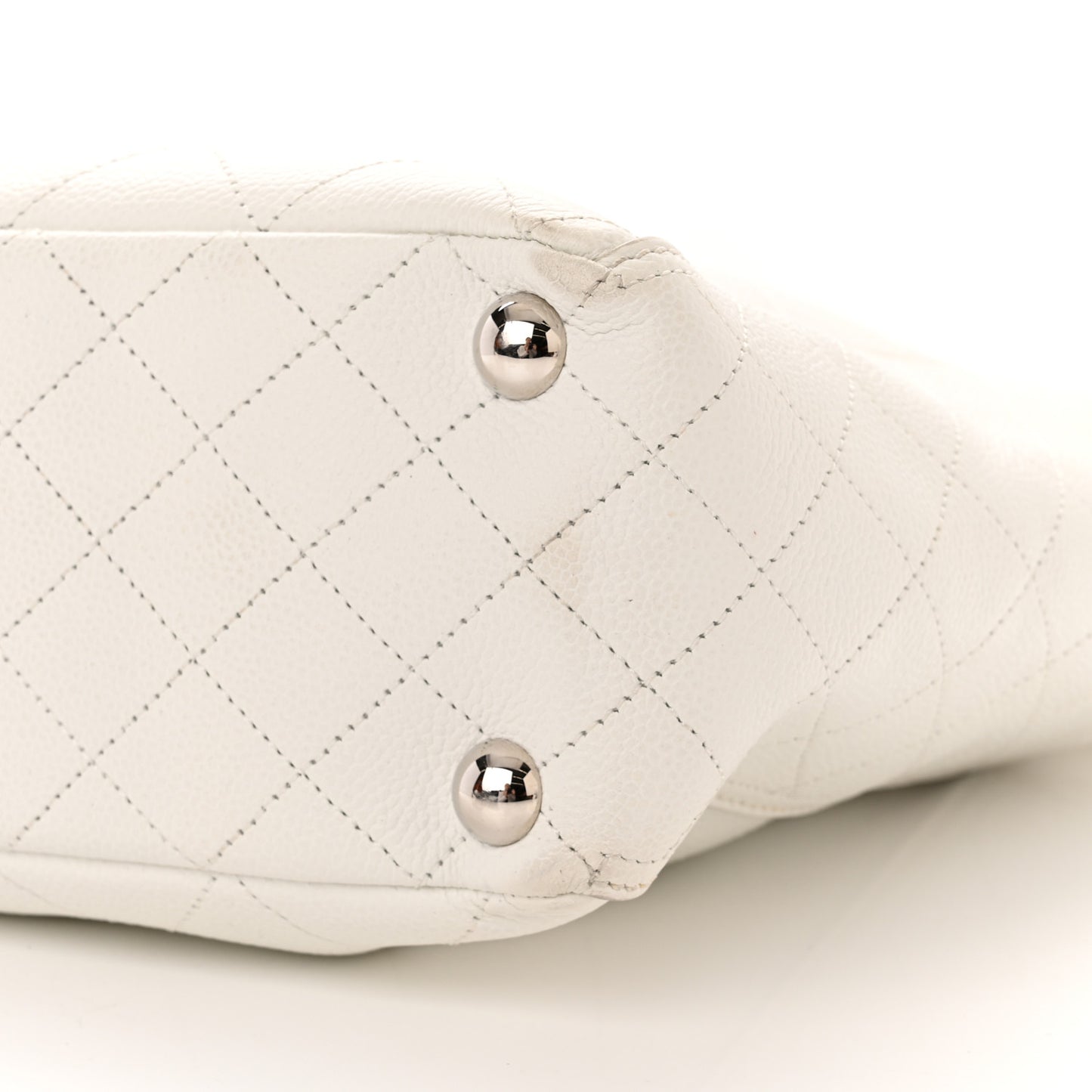 Caviar Stitched Medium CC Pocket Hobo White