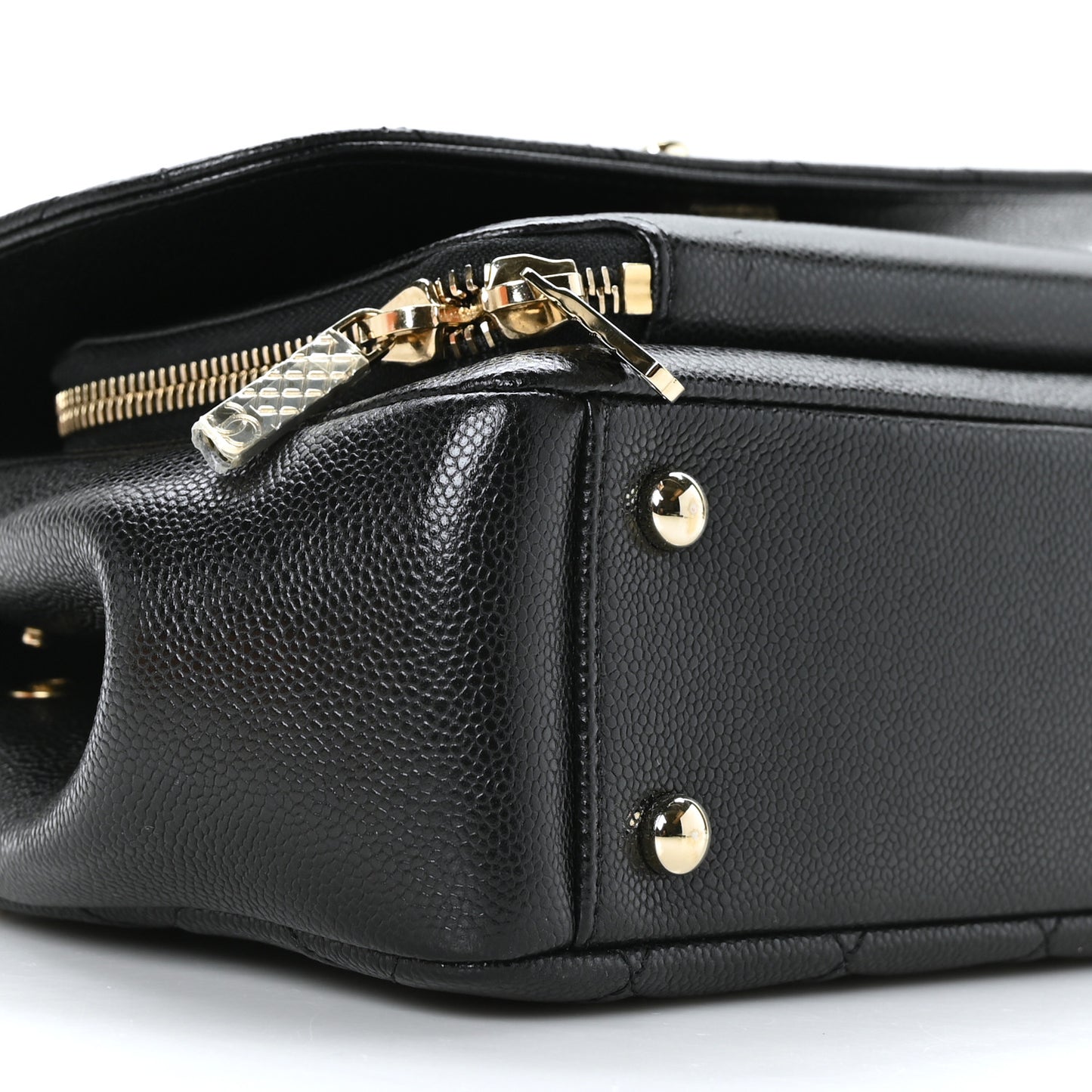 Caviar Quilted Small Business Affinity Flap Black