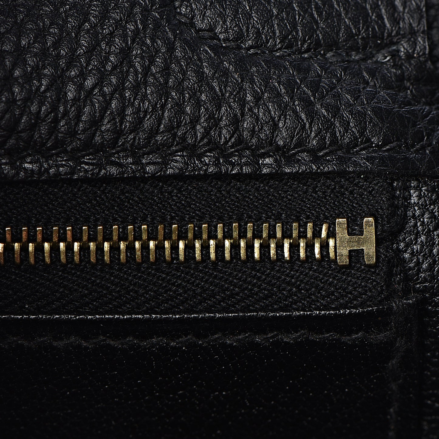 Togo Kelly Retourne 25 Black
