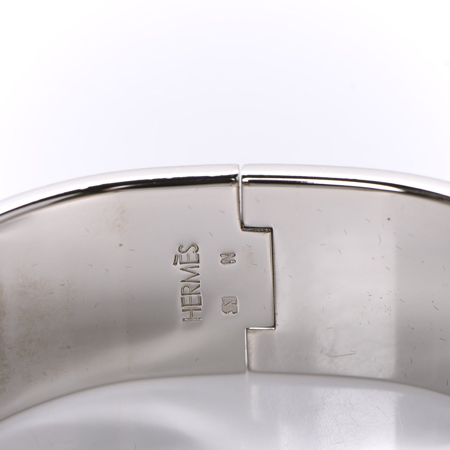 Enamel Wide Clic Clac H Bracelet PM Rouge De Chine
