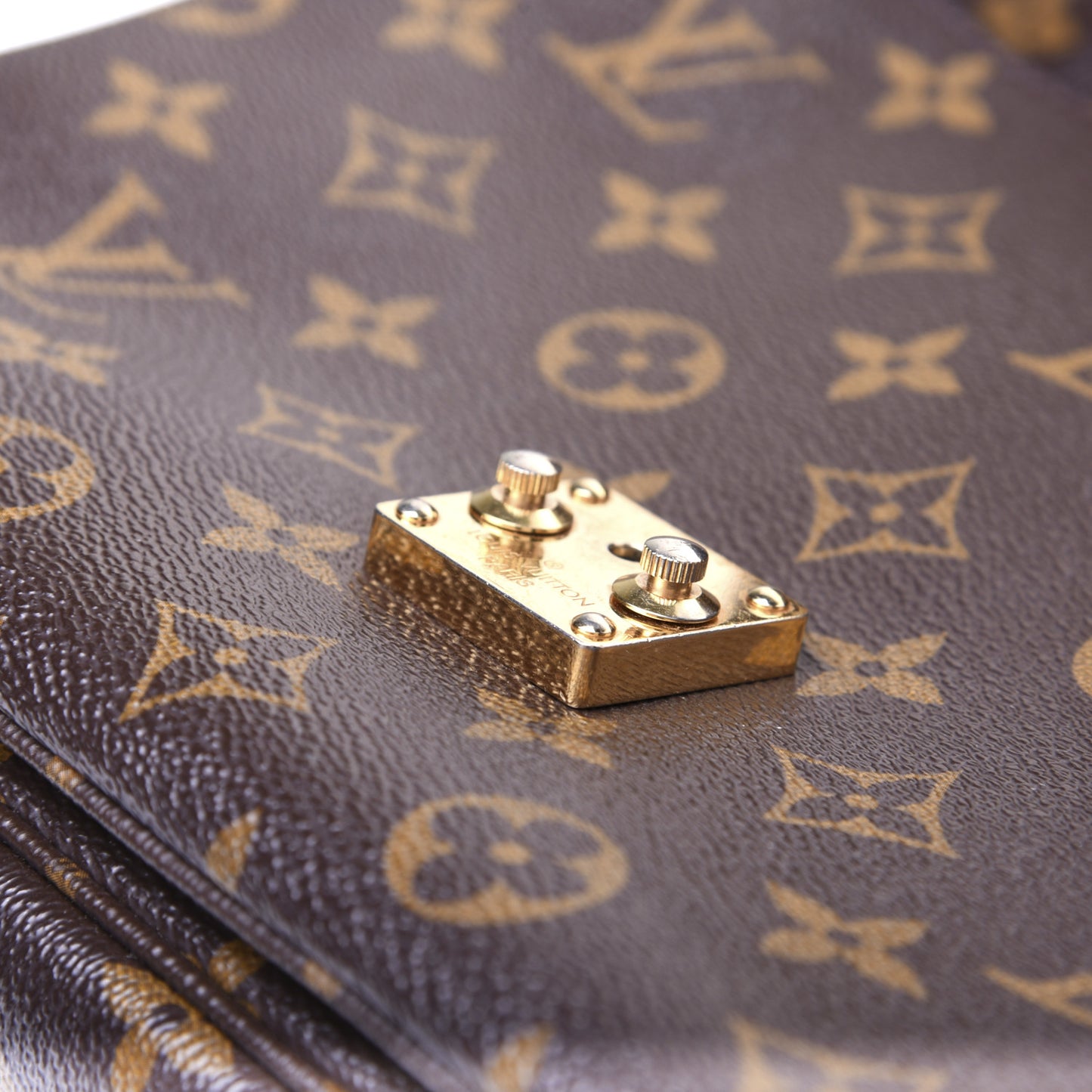Monogram Pochette Metis
