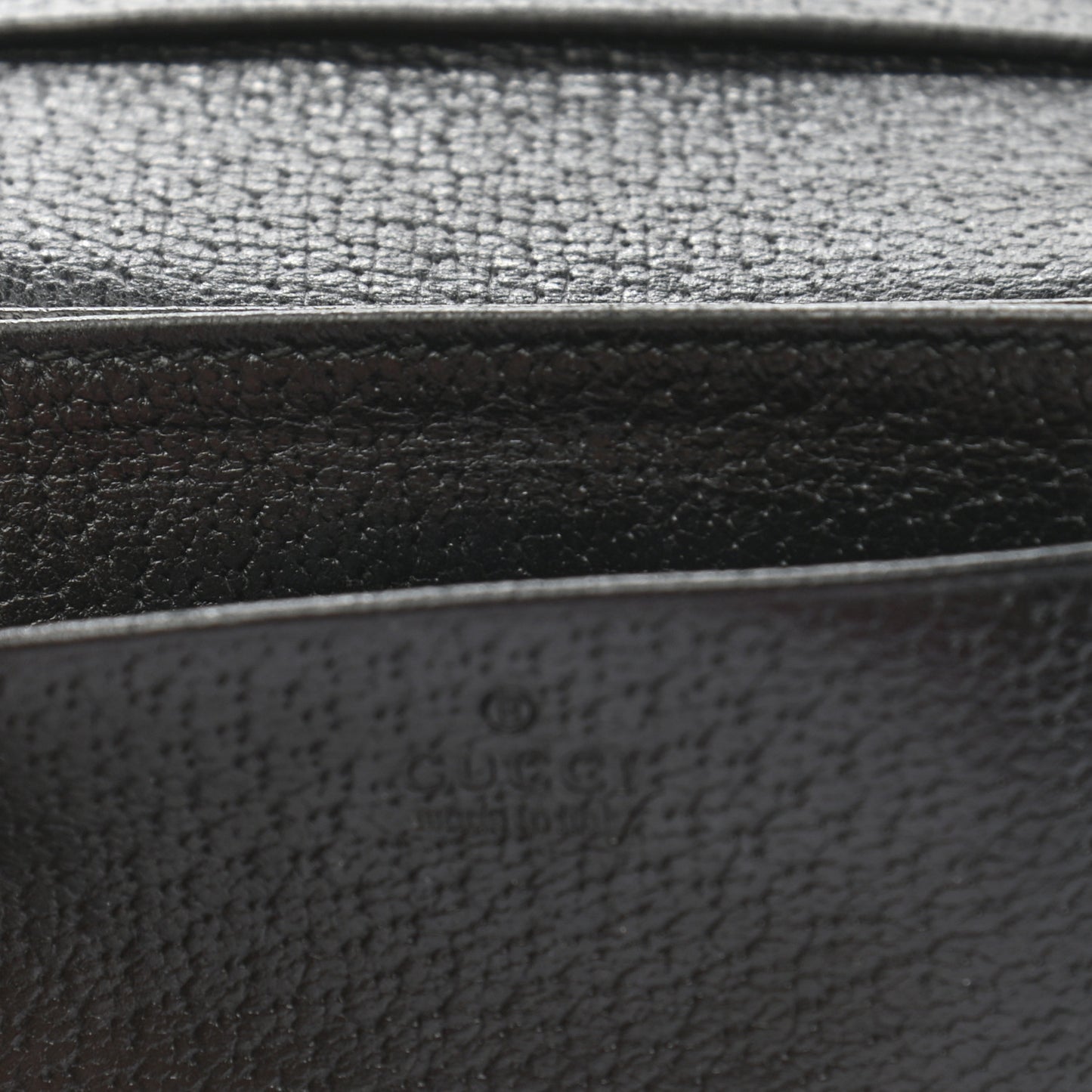 Calfskin Boar Ring Card Holder Black