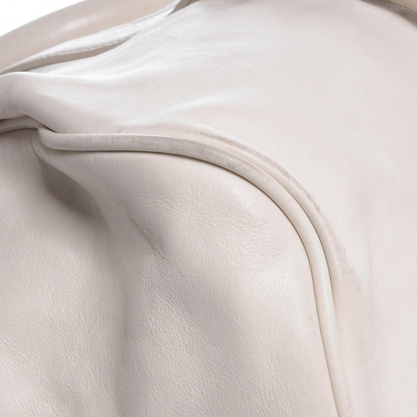 Vitello Lux Bow Bag Ivory