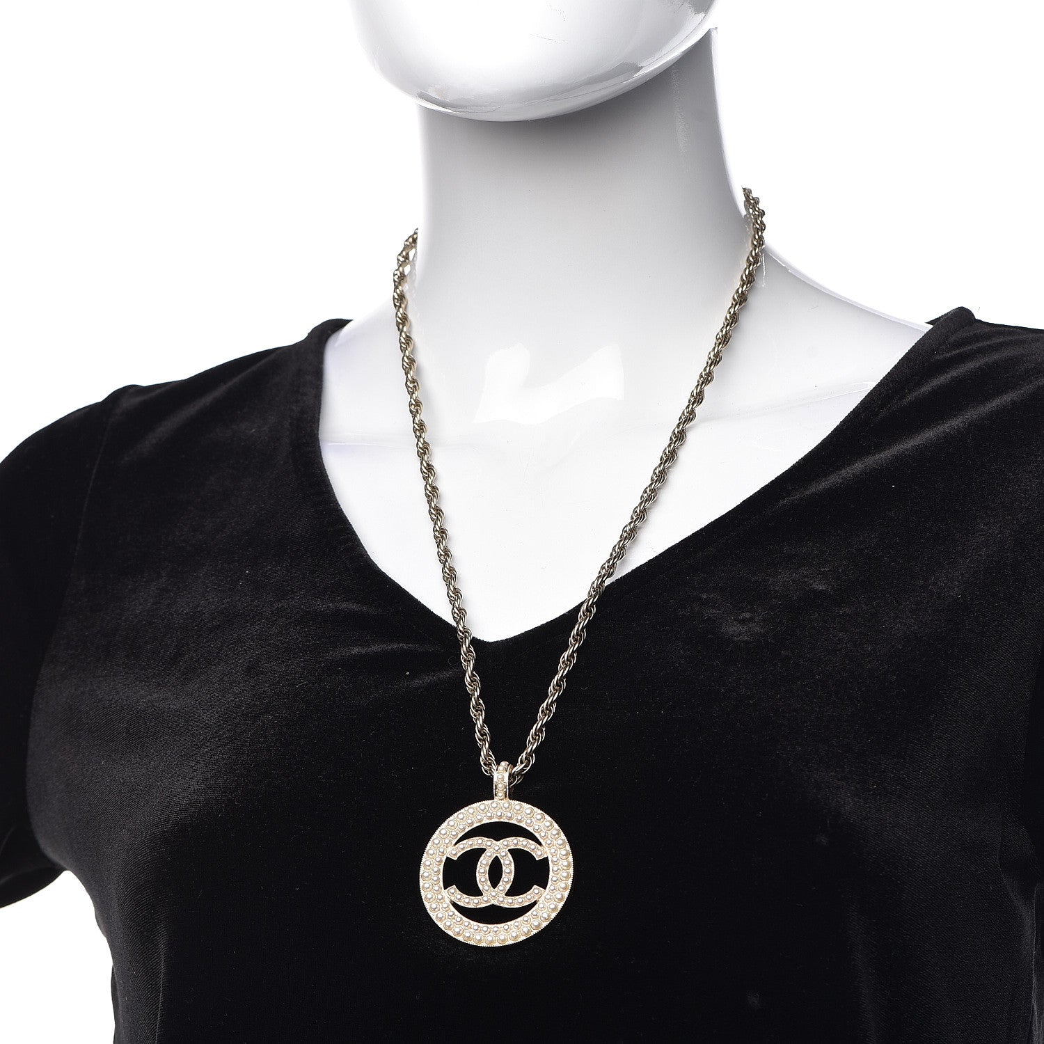 Chanel Pearl CC Round Pendant Necklace Gold 2 of 5