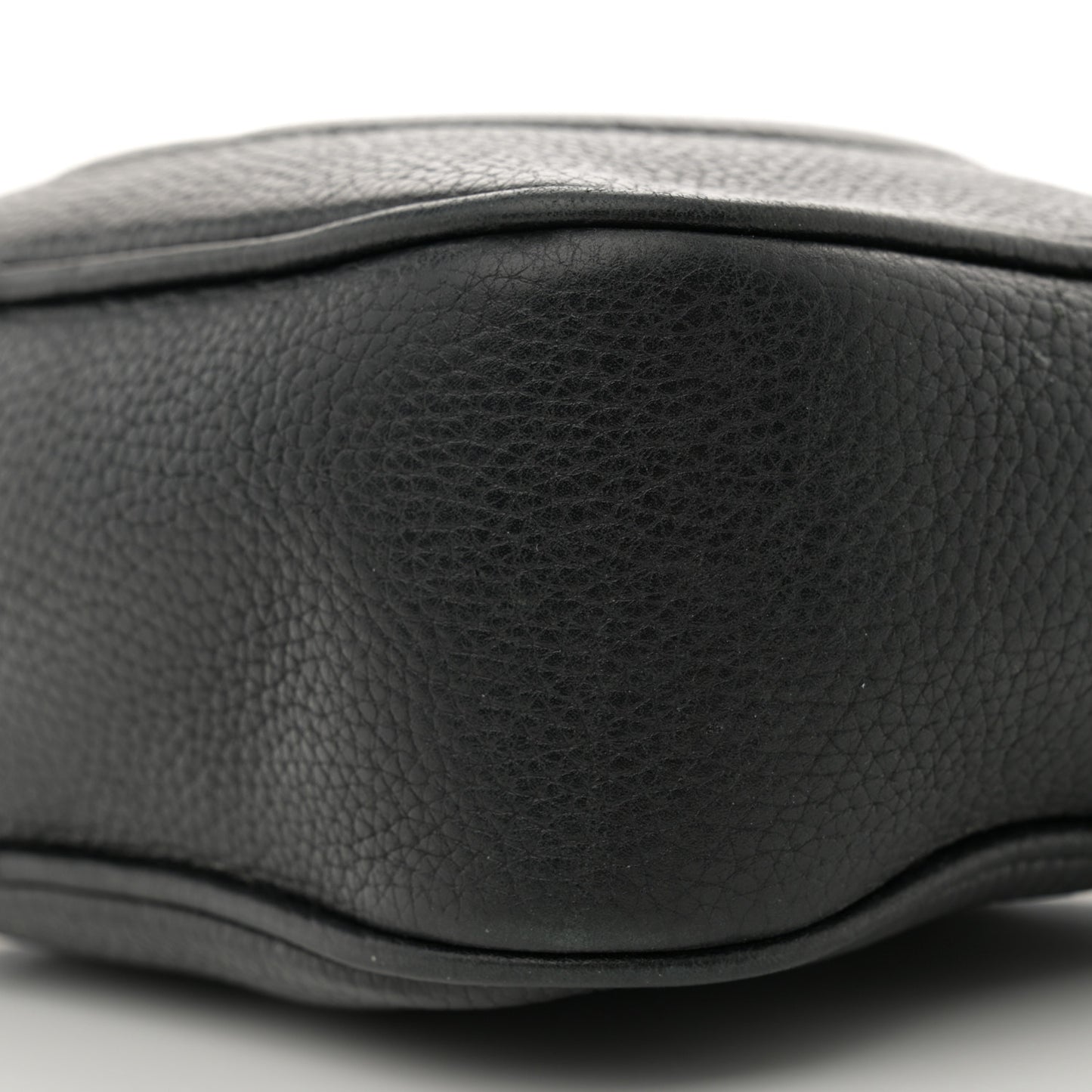 Pebbled Calfskin Small Soho Disco Bag Black