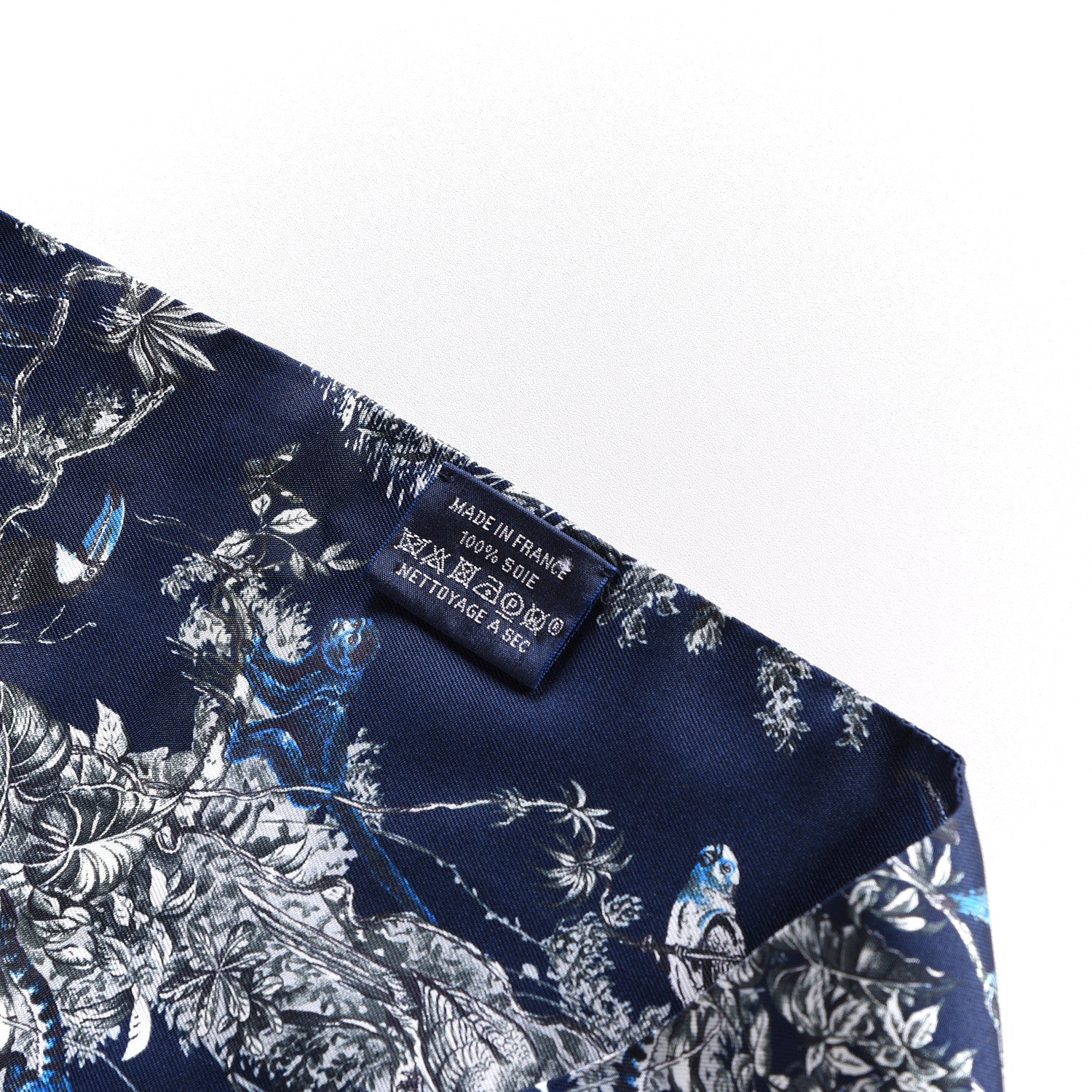 Hermes Silk Equateur Maxi Twilly Marine Gitane 2 of 3