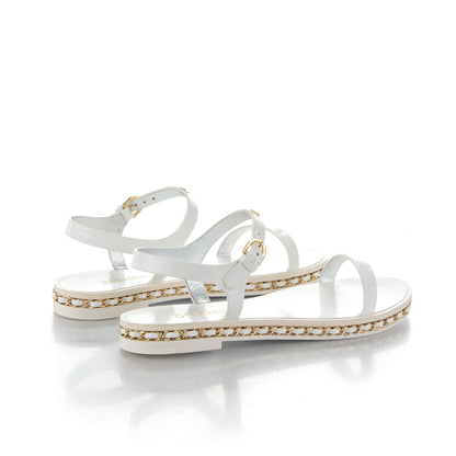 Chanel Cumpled Patent Calfskin. Chain Flat Sandals 38 White 5 of 8