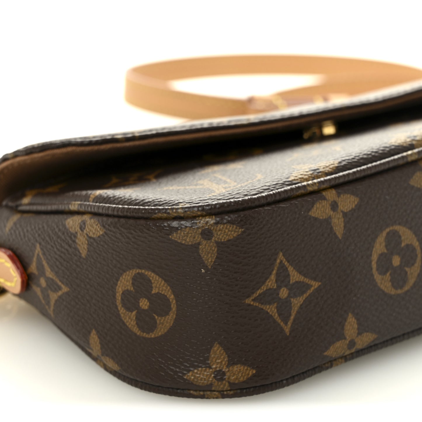 Monogram Ivy Wallet On Chain