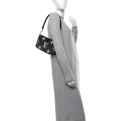 Louis Vuitton Empreinte Monogram Giant Multi Pochette Accessories Large Pochette Black Beige 2 of 9