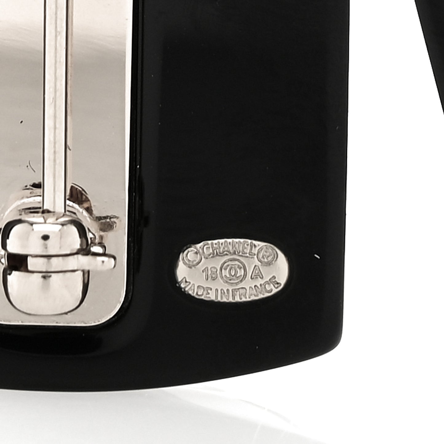 Resin Sweater CC Brooch Black White