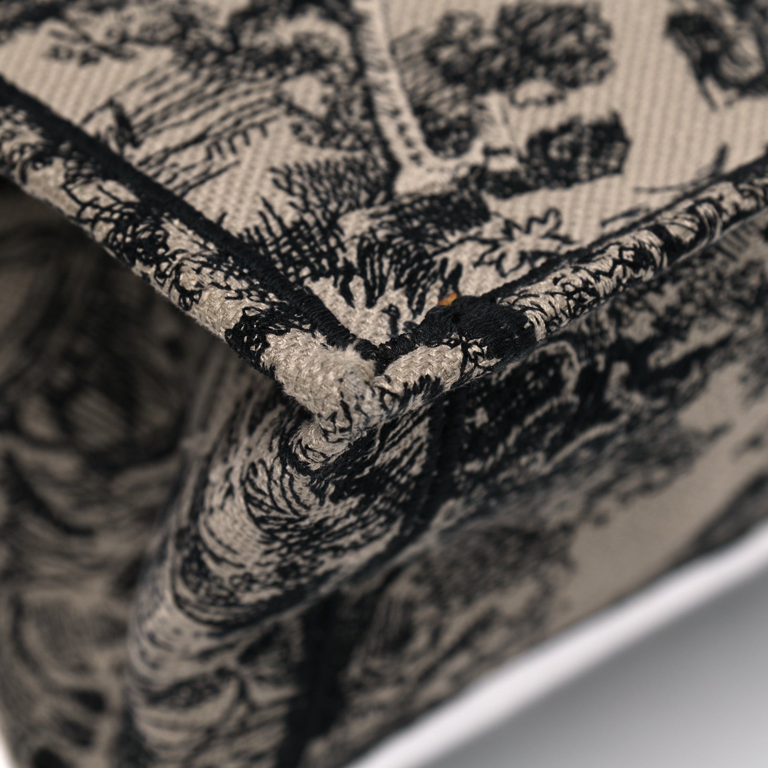 Christian Dior Canvas Embroidered Large Dioriviera Toile De Jouy Book Tote Black 5 of 8