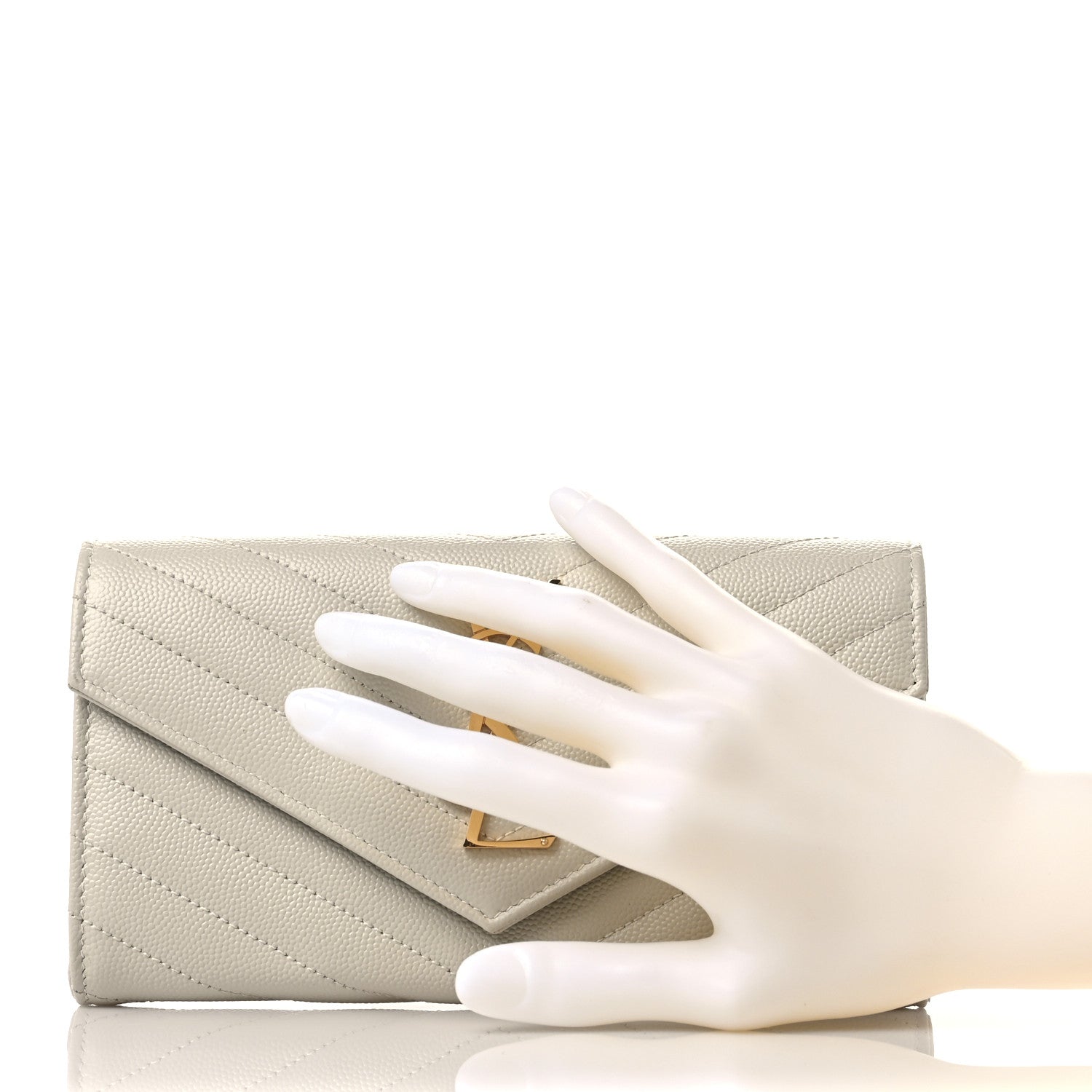 Saint Laurent Grain De Poudre Matelasse Chevron Monogram Flap Wallet Crema Soft 2 of 8