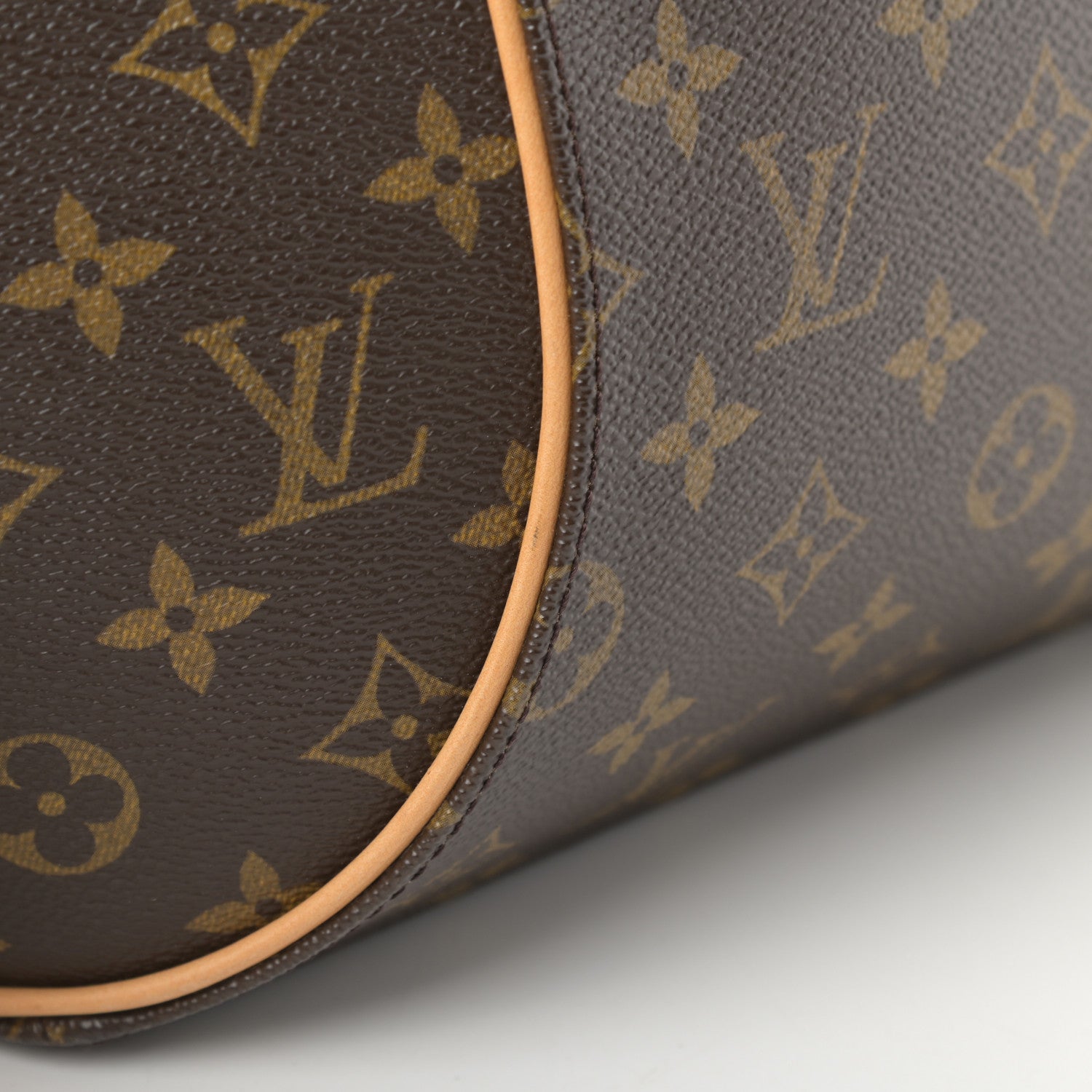 Louis Vuitton Monogram Ellipse MM 13 of 13