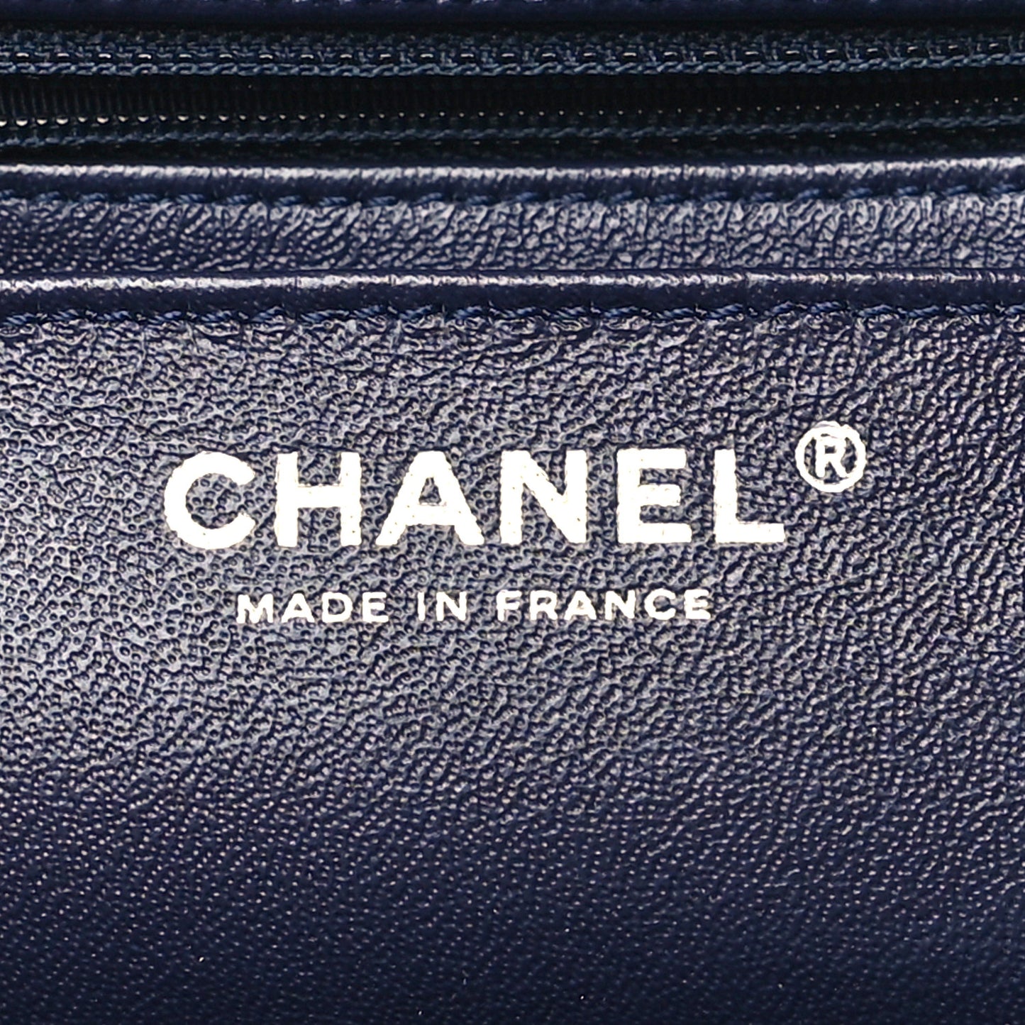 Calfskin Quilted Kisslock Frame Chain Bag Navy