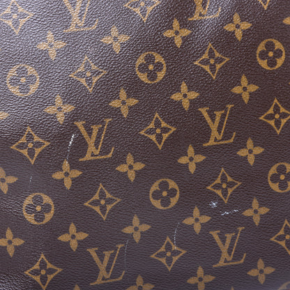 Louis Vuitton Monogram Cabas Mezzo 11 of 13
