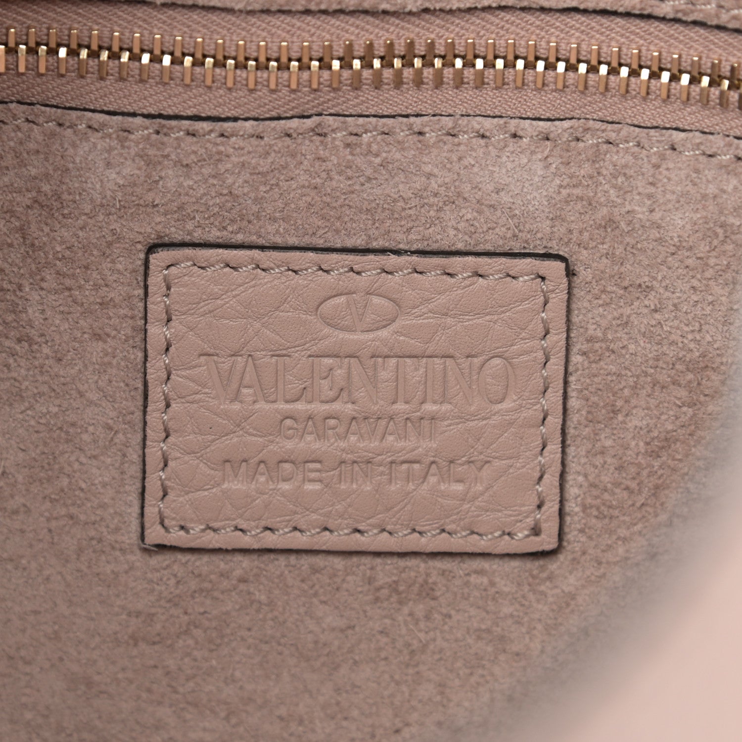 Valentino Garavani Grained Calfskin Rockstud Bucket Bag Poudre 6 of 14