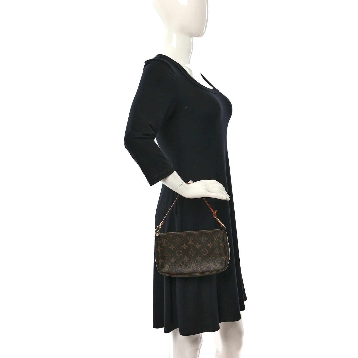 Louis Vuitton Monogram Pochette Accessories 2 of 9
