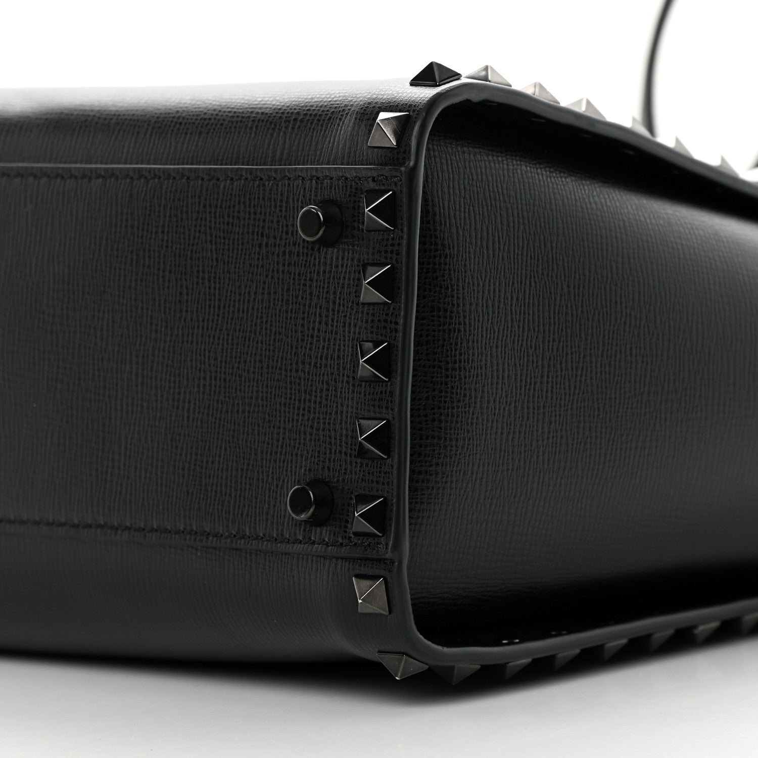 Valentino Garavani Grainy Calfskin Rockstud Alcove Tote Black 9 of 12
