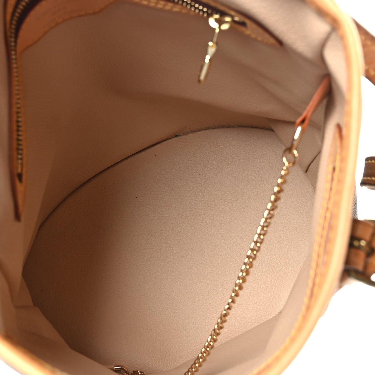 Monogram Petit Bucket 23