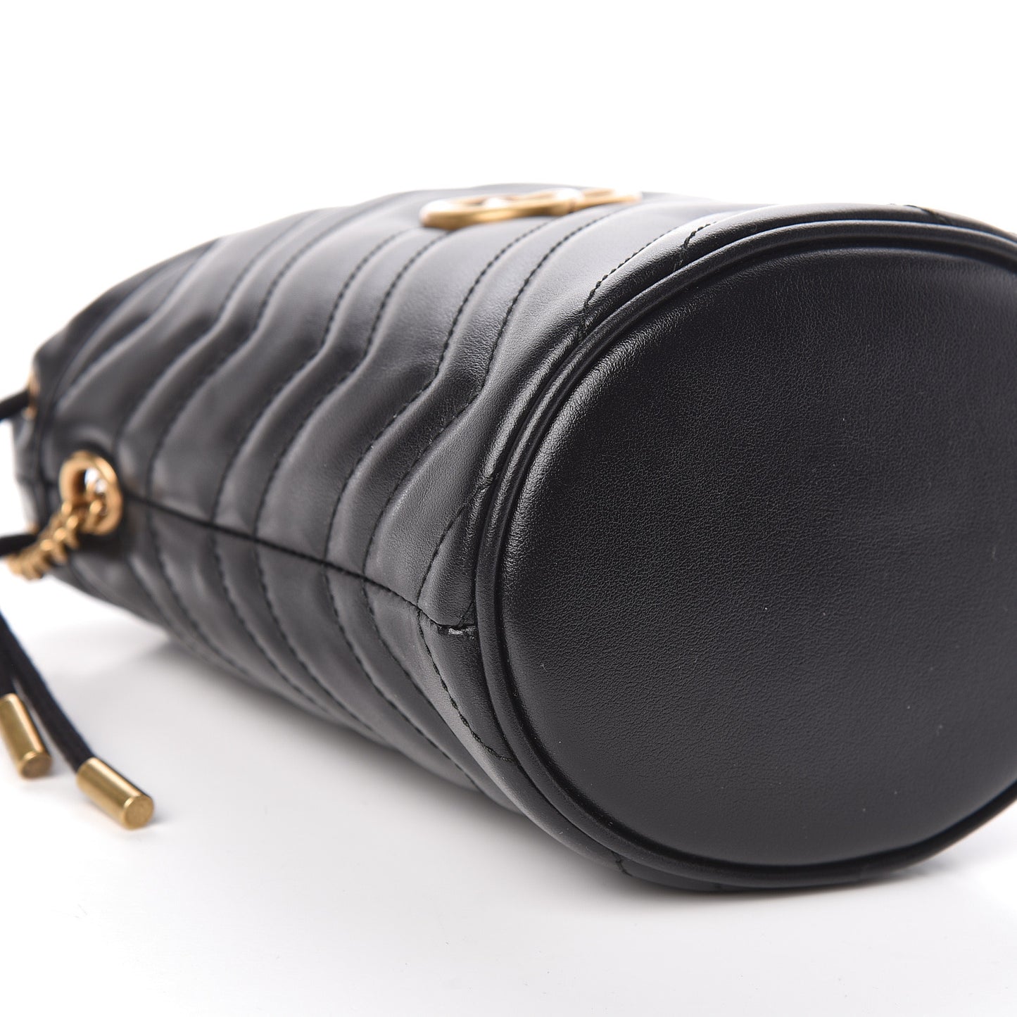 Calfskin Matelasse Mini GG Marmont 2.0 Bucket Bag Black