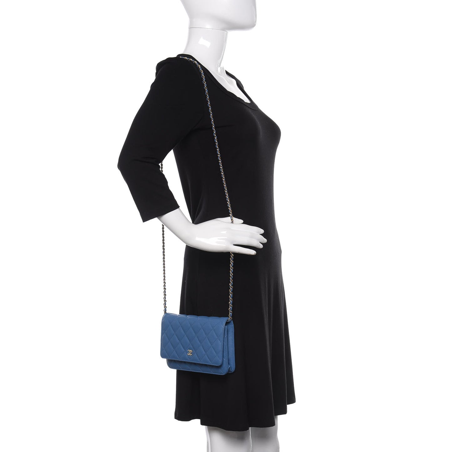 Caviar Quilted Wallet On Chain WOC Blue
