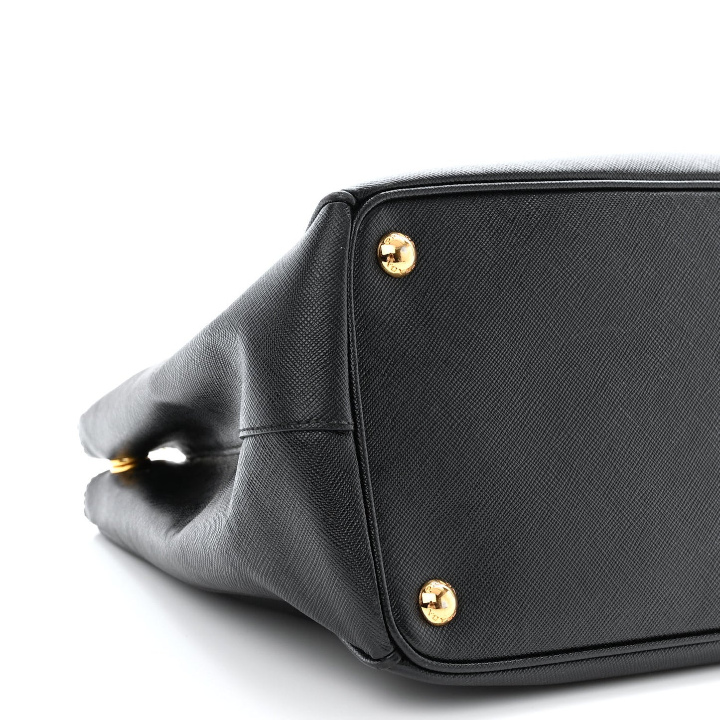 Saffiano Medium Galleria Double Zip Tote Black