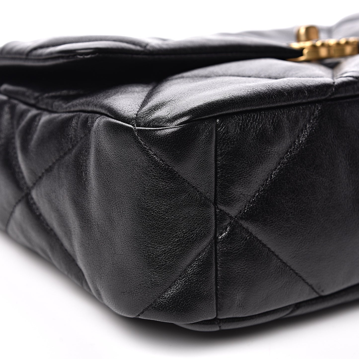 Goatskin Quilted Large 19 Flap Black