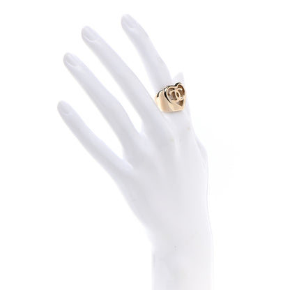 Chanel Metal CC Heart Ring 52 Gold 2 of 6