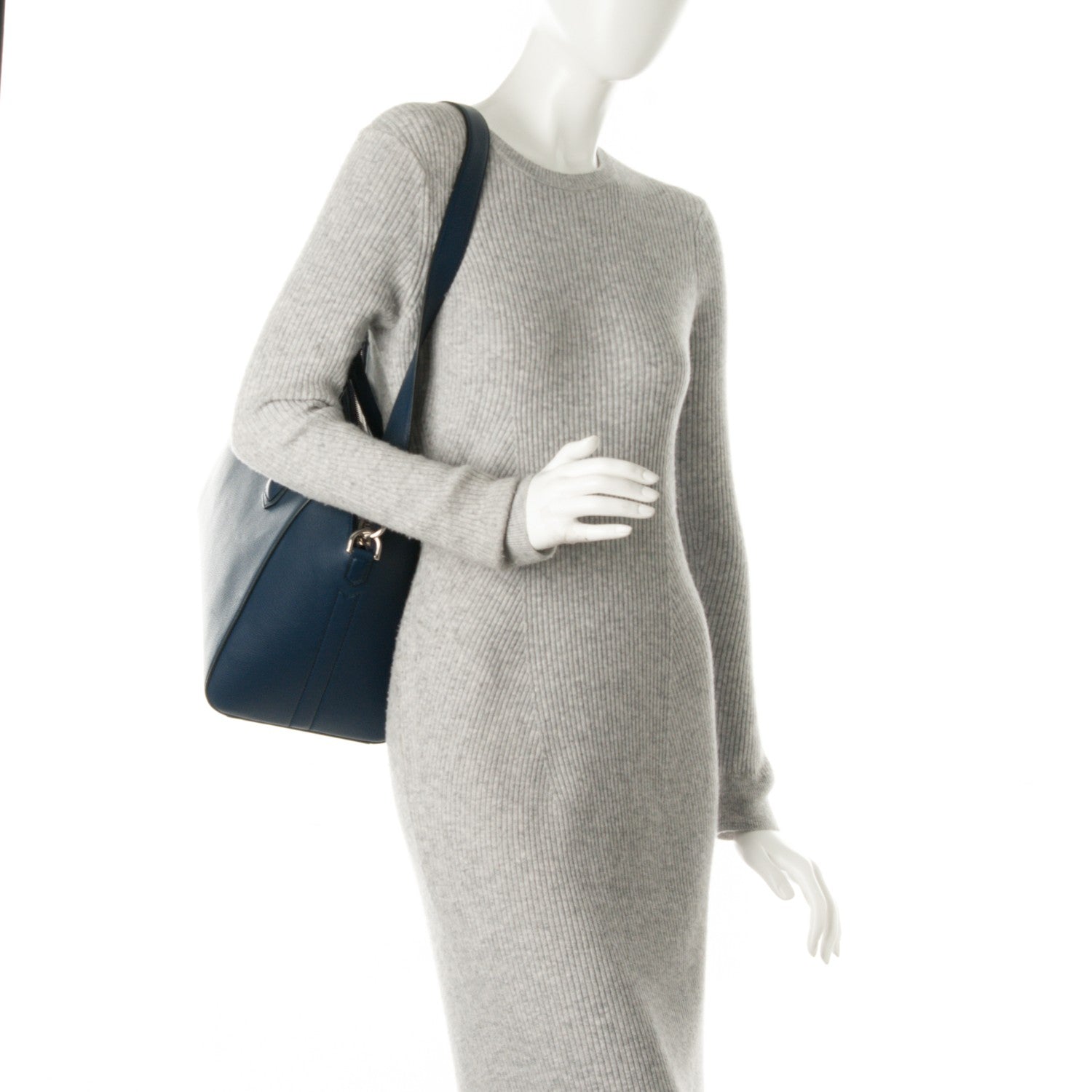 Givenchy Sugar Goatskin Medium Antigona Night Blue 2 of 9