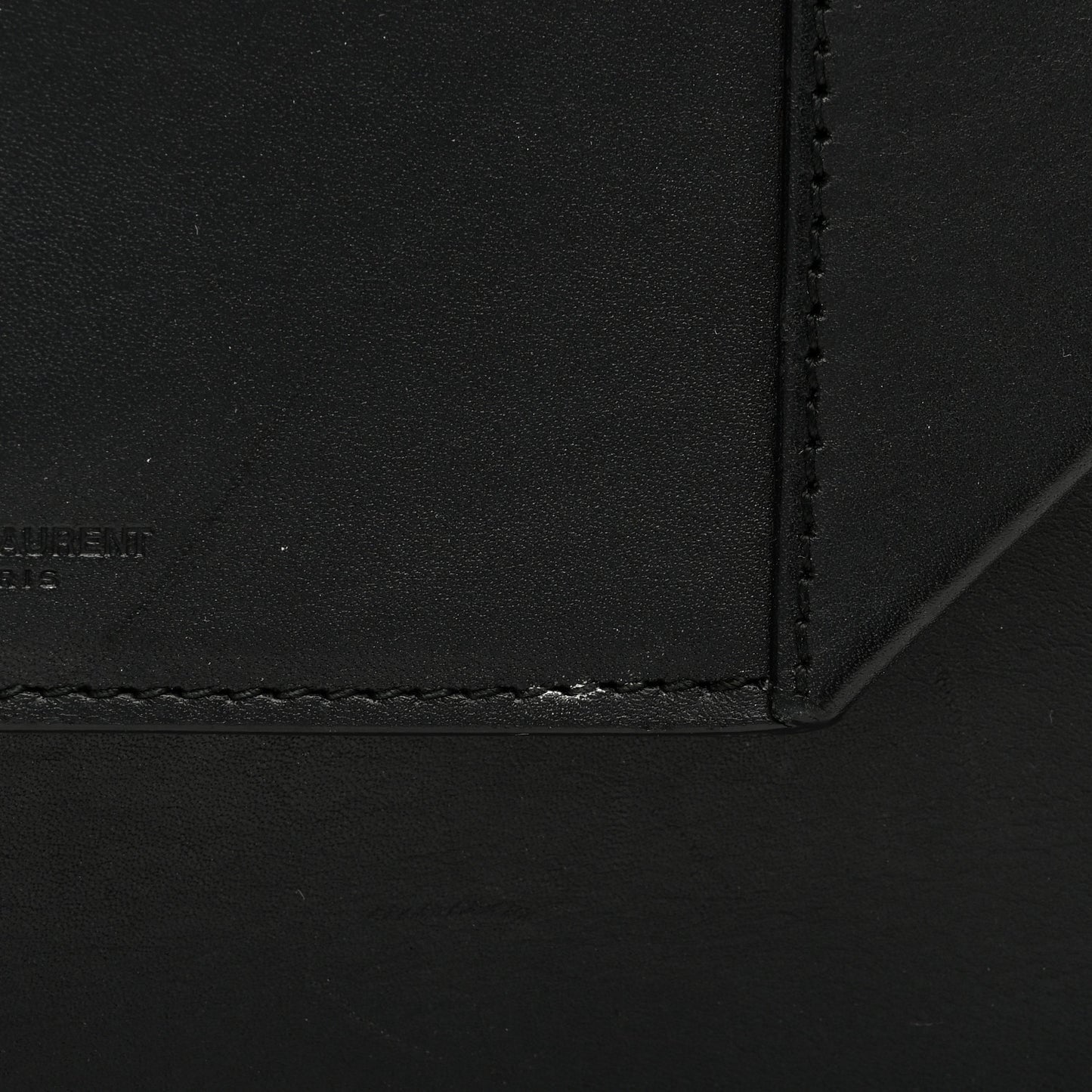 Calfskin Medium Classic Betty Black