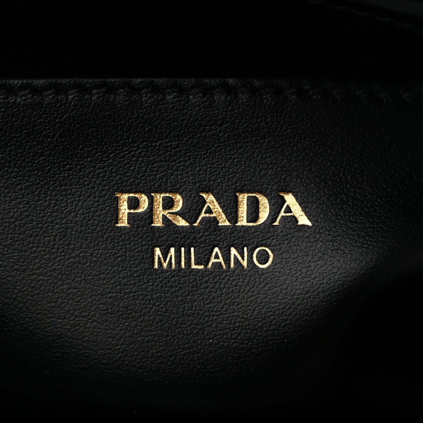Saffiano Soft Calfskin Small Zippered Tote Black